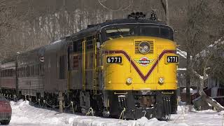 CVSR 6771 and CVSR 6777 in fresh snow on the Cuyahoga Valley Scenic Railroad screenshot 4