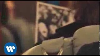 Miniatura del video "Laura Pausini - Bendecida Pasión (Official Video)"