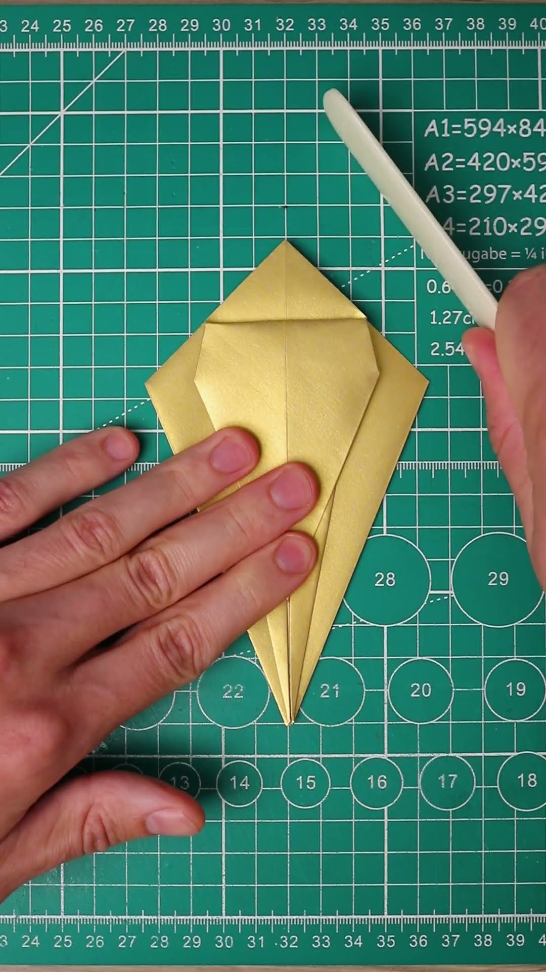 Gold Dragon Origami #dragon #origami - YouTube