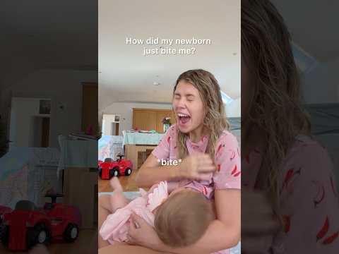 How did my newborn bite me😭