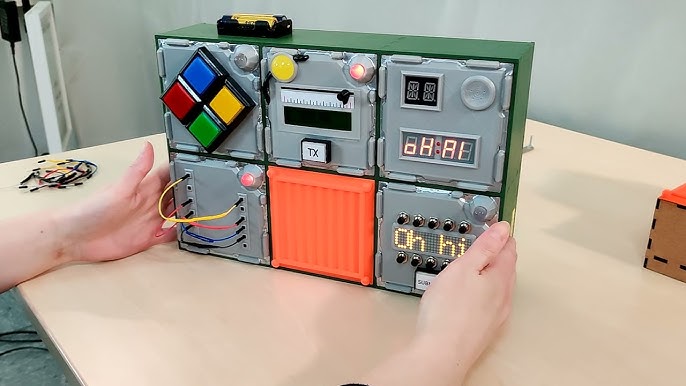 Keep Talking and Nobody Explodes - Defuse a bomb with your friends.