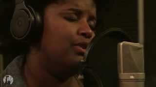 Miniatura de vídeo de "The Suffers - I'm Still In Love (Alton Ellis Cover) (NYCROPHONE's Acoustic Gold Sessions)"