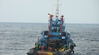 For Seamen only - Offshore Hose Handling Operation(, 2014-01-25T13:02:38.000Z)