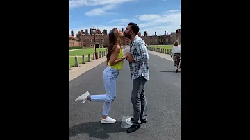 شيلبا شيتي وزوجها يسرقان ق بلة في شوارع لندن 