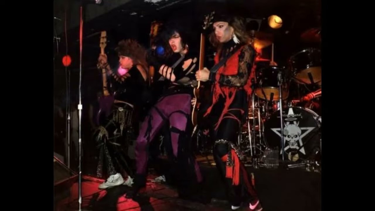 Cinderella - King Of The Road (Demo)