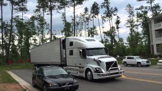 Дальнобой по США. МОЛОДОЙ ЖЕРЕБЕЦ VOLVO VNL64T780 Дальнобой по США. МОЛОДОЙ ЖЕРЕБЕЦ VOLVO VNL64T780