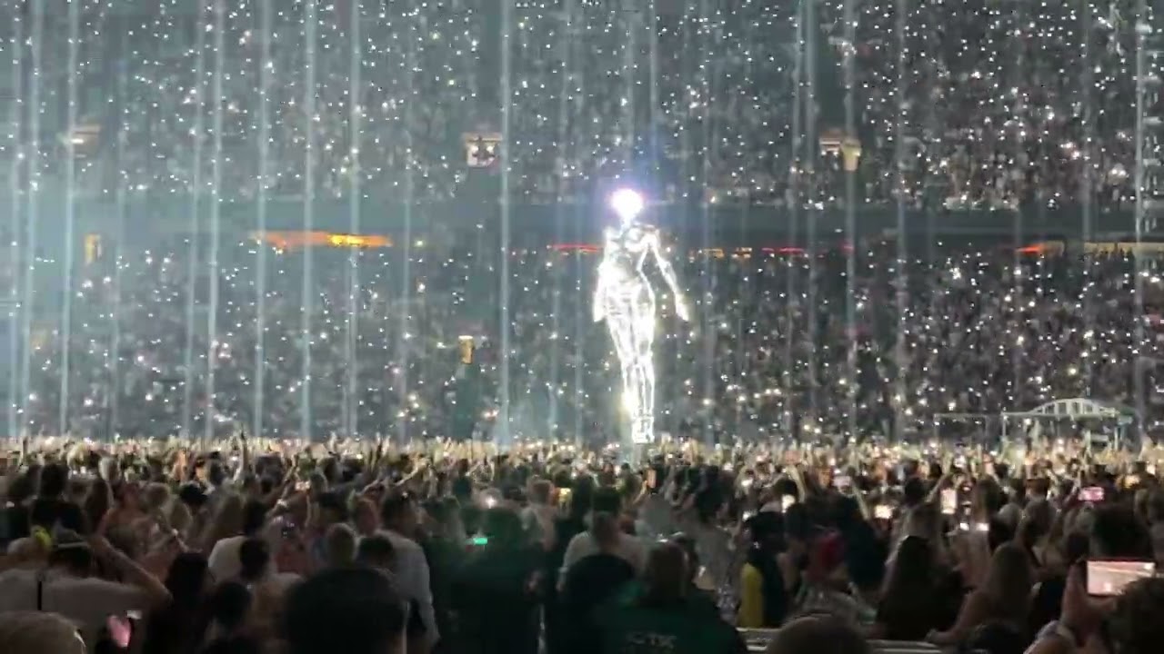 The Weeknd | Blinding lights | After Hours Til Dawn tour | Johan Cruijff Arena 24/06/2023