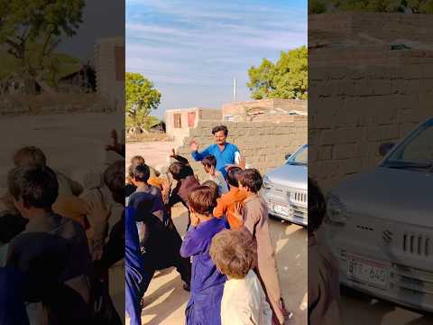 Kabootar ko car 🚗 ke nache fika 😭 bachon ne un ko bhagya