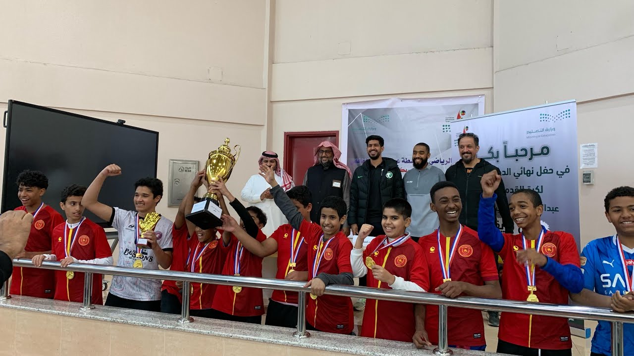 التغطية السريعة المصورة لنهائي الدوري الاستثنائي بمتوسطة عبدالرحمن الغافقي غرب الدمام ✨