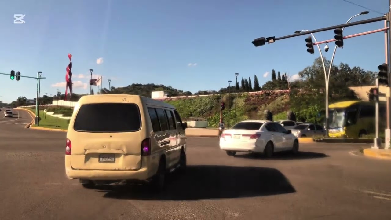 Avenida Pedro a riveras autop  Duarte 