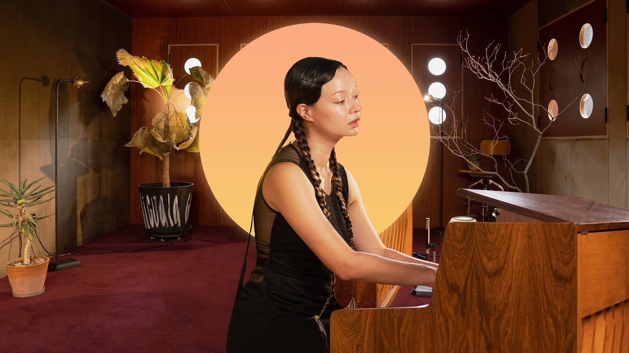 Watch 「Lucinda Chua - An Ocean」极简静谧吟唱|homegrown自家种 on YouTube Watch 「Lucinda Chua - An Ocean」极简静谧吟唱|homegrown自家种 on YouTube