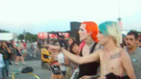 jeffree star & danieL Hilton @ warped tour 09 san ...