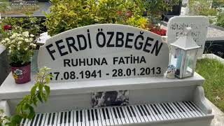 FERDİ ÖZBEĞEN MEZARI ULUS MEZARLIĞI 1.ADA Resimi