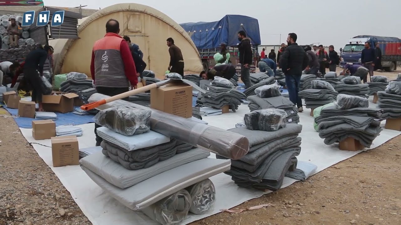 توزيع سلل طوارئ لعدد من مخيمات مدينة جرابلس وريفها من قبل منظمة شفق ومديرية الإغاثة