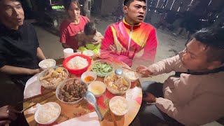 Download Lagu Bất ngờ được em phong đãi món chuột rừng 1kg nức mũi và cái kết gẫy hết cả răng..! MP3