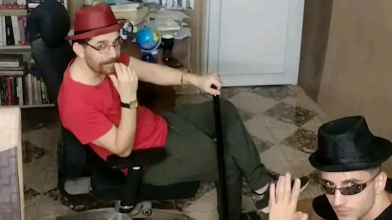 المعلم الكبير فلسفتي والتلميذ ابو علي|تحشيش وتعاليم|وعركه المعلم مع قرينه| والتلميذه الجديده😍