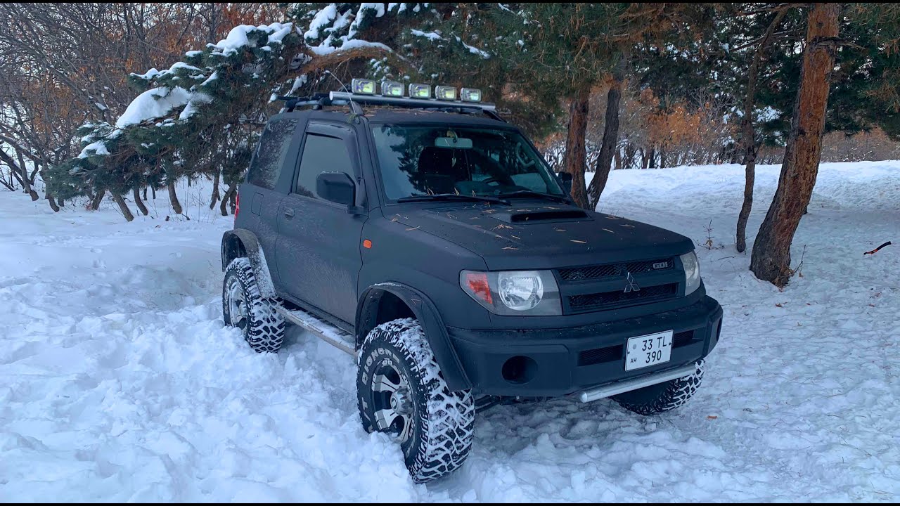 Фары pajero io
