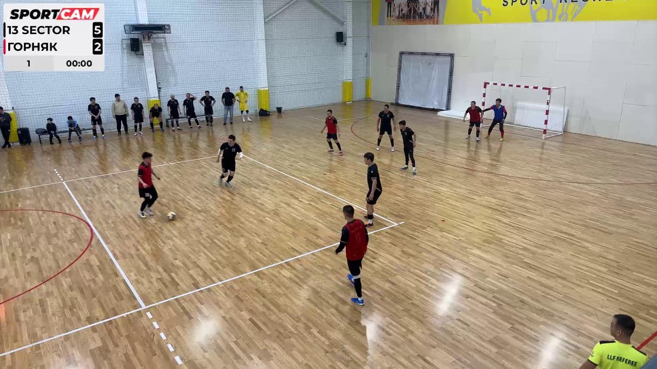 13 Sector vs Горняк