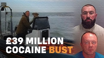 Smugglers Dive Overboard in £39M Cocaine Bust Fail