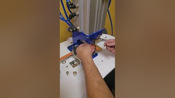 GF 10 pneumatic attaching machine with spring snaps button