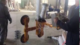 China pneumatic glass vacuum lifter suction cup with crane for sale