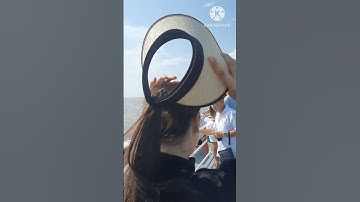 @Em là biển/biển là em/ đi biển anh ghiền/ xa biển nhớ nhung