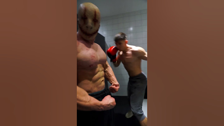 KICKBOXER VS BODYBUILDER