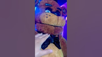 Freddy attempts to bite my hand off [Freddy 2.0 Testing] (ft. @RobbySauce ) #fnaf