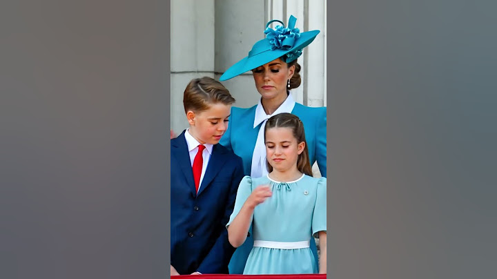 Prince George teases Princess Charlotte again at Trooping the Colour #princewilliam #katemiddeleton