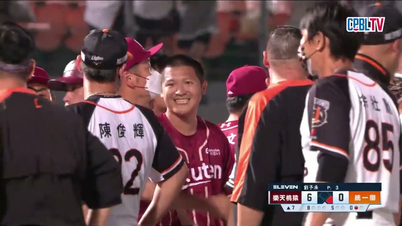 07/08 樂天 VS 統一 七局上，雙方再次爆發衝突！梁家榮再次遭到觸身球砸中，兩隊二度清空板凳！