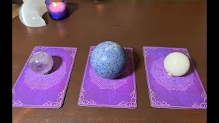 PICK A CARD 🎴 What do they want to say? screenshot 1