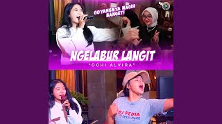 Download Lagu Ngelabur Langit (Live) Download Lagu Ngelabur Langit (Live)
