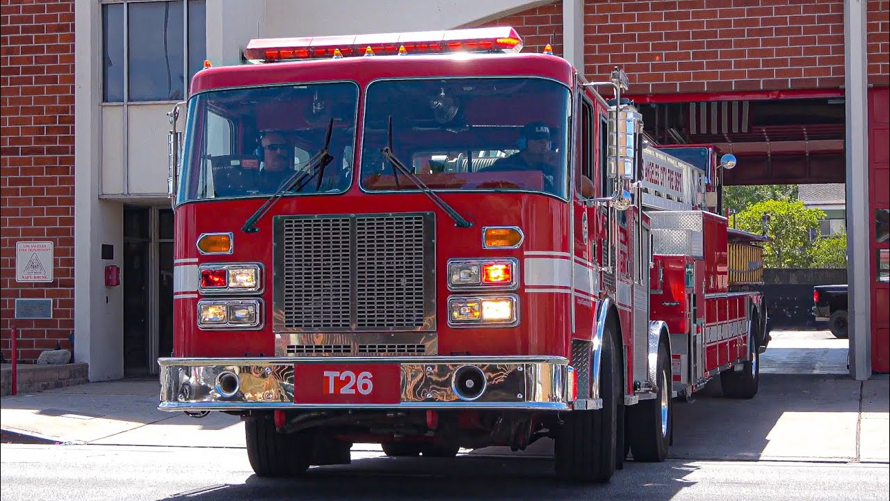 LAFD Light Force 26 Responding (both reserves)