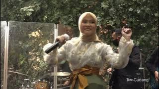1 MAKASSAR BERJOGET!!! SELFI - MAHA CINTA