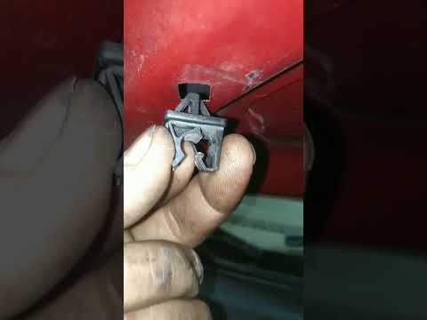 سبب الاصوات المزعجه اتجاه كبوت السياره عدم ثبات سيخ كبوت تم تعديل كلبسه الجميع والسيارات 