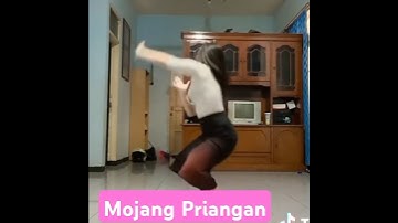Jaipong Mojang Priangan #video #senidanhiburan#shortvideo #senihiburan#subscribe #subscribe#jaipong