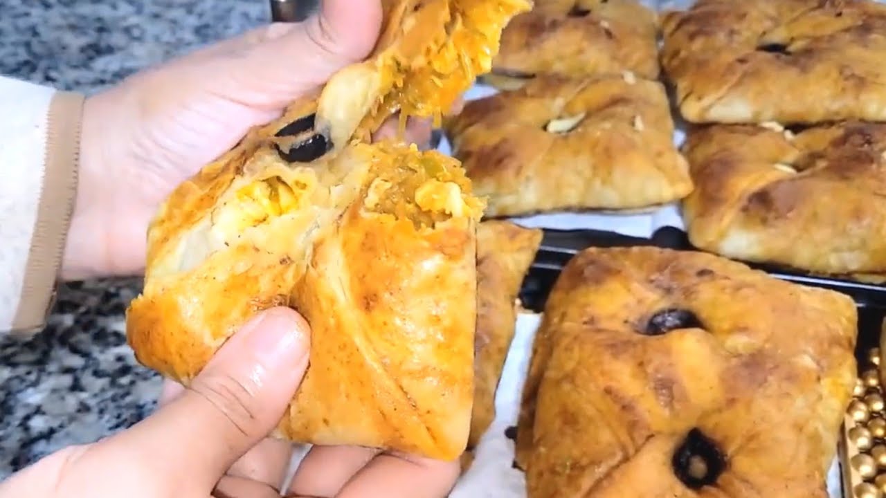 10 فطور ،مسمن معمر في الفران مقرمش مورق بعجينة سحرية‼️ بالصدر دجاج والفلافل كيجي خطير متشبعوش منو 😋💯