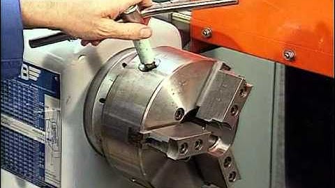 Usinage - Equiper un mandrin et abloquer une pièce manuellement