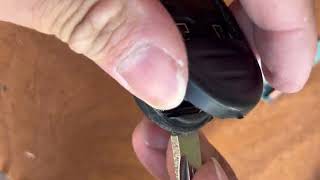 How to repair a faulty key fob remote on a 2013 Ford Edge