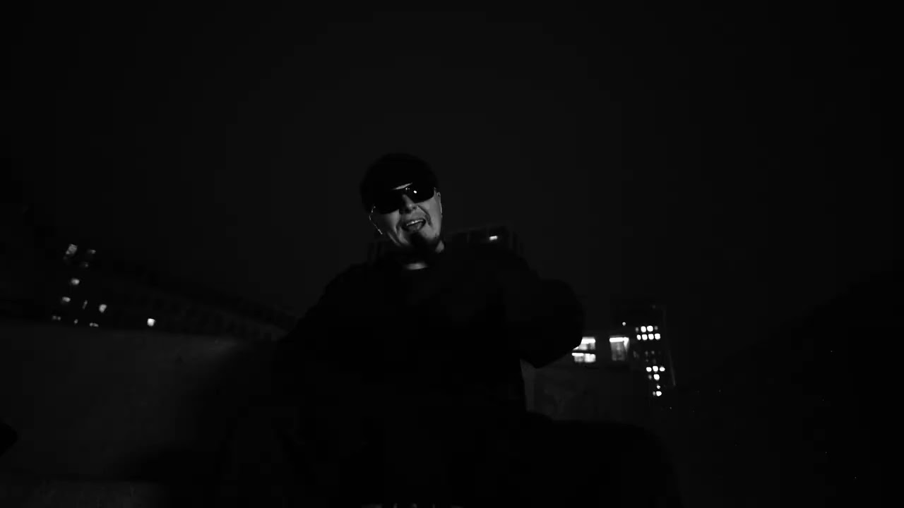 Guarda NOISE LOCK - UNDERWORLD su YouTube Guarda NOISE LOCK - UNDERWORLD su YouTube