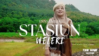 Stasiun Weleri - Enny Emilia