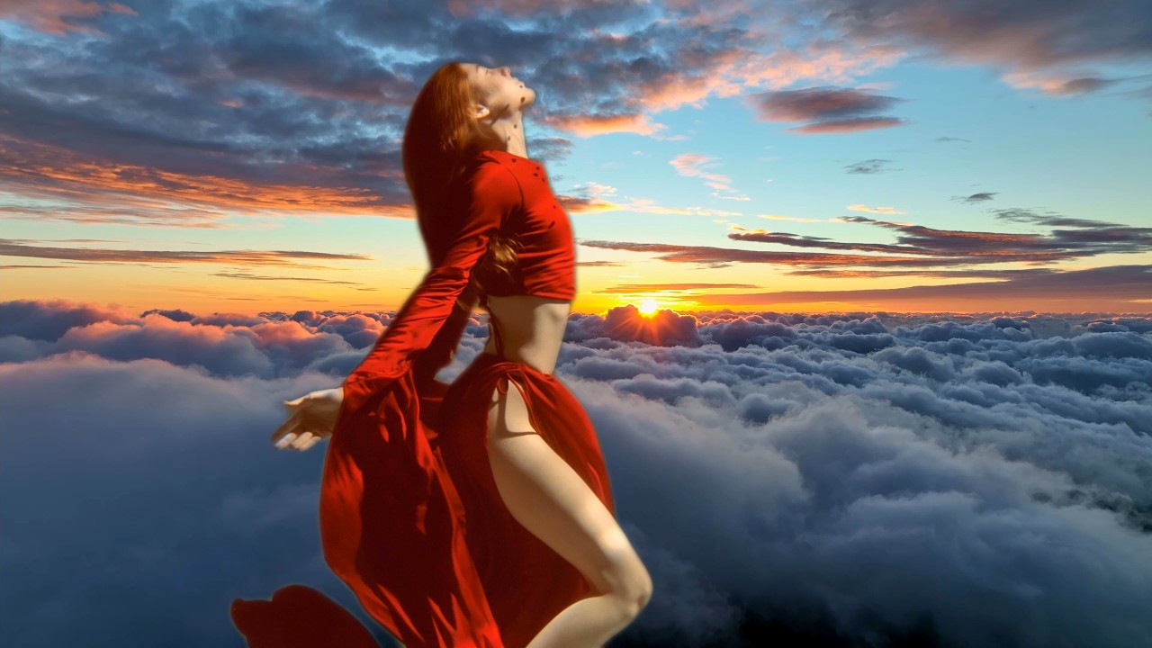 Guarda John Lugua – Shadow (Future Mix) su YouTube Guarda John Lugua – Shadow (Future Mix) su YouTube