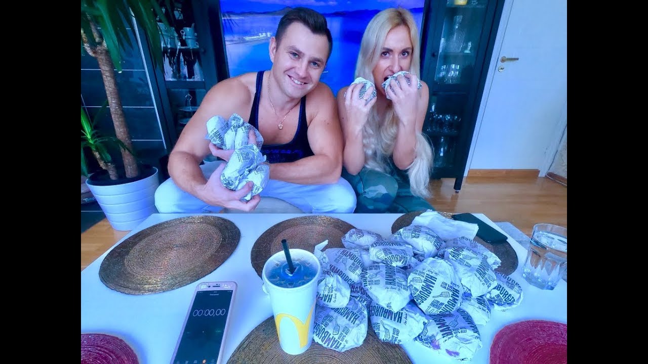 McDonald`s challenge 30 Hamburger 8000 Calories/// 30 Гамбургеров за один раз!!!