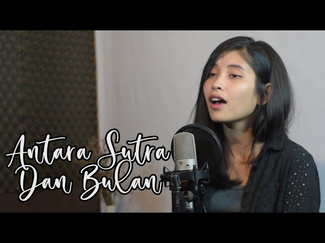 Antara Sutra Dan Bulan - Saleem Iklim | Elma Bening Musik Cover class=