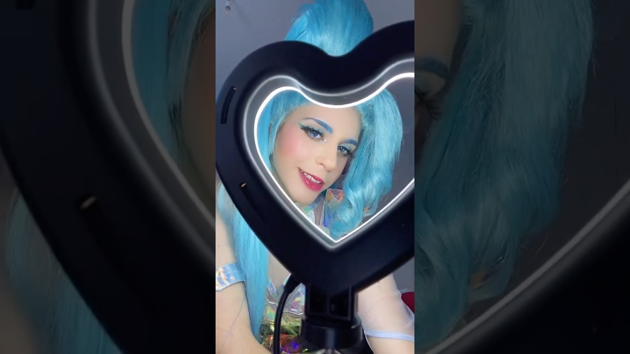 This wig was so heavy 😭 #cosplay #leagueoflegends #wildrift #kda #gamer #gamergirl #cosplaygirl