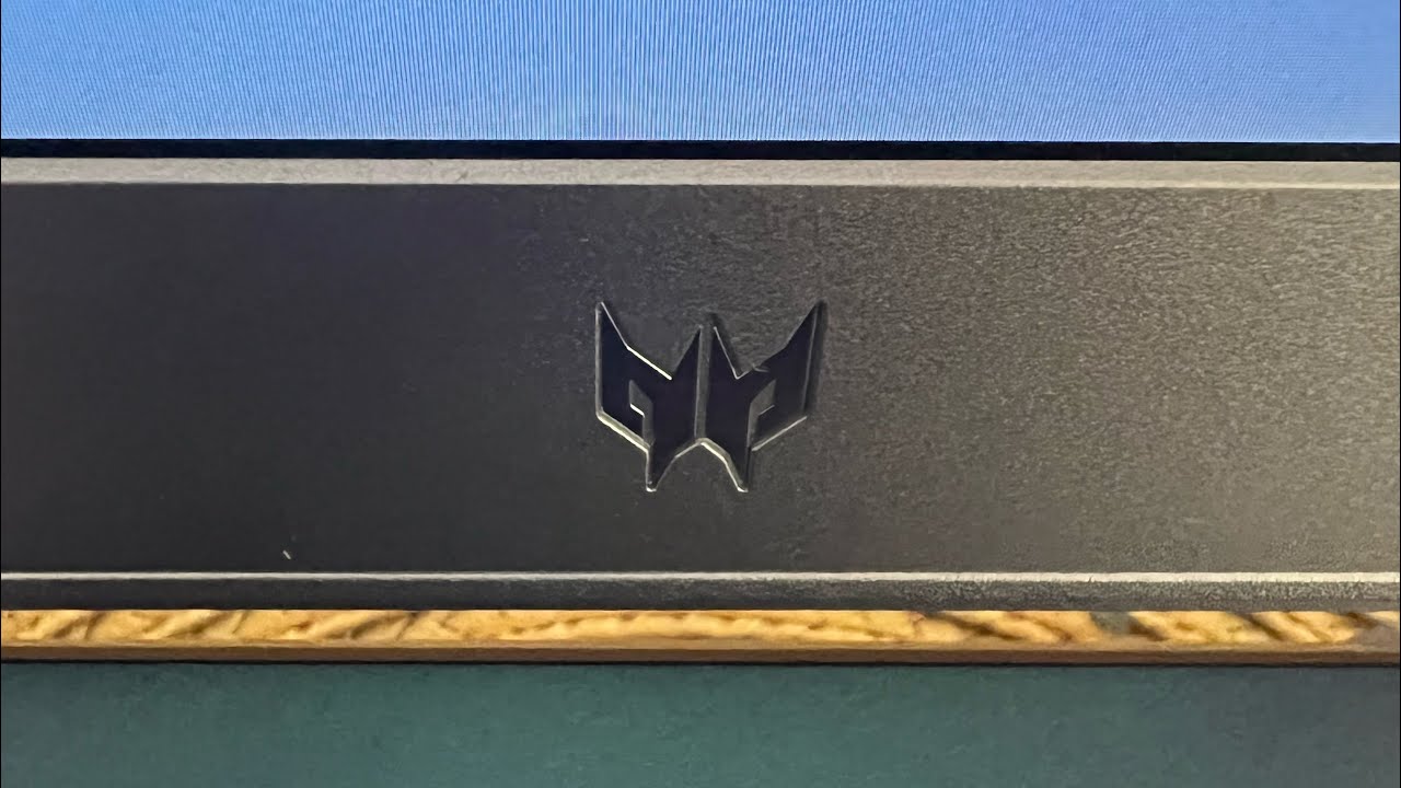 Acer Predator Triton 300 SE (open box saved 400$)