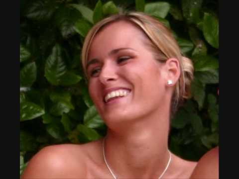 River by Joni Mitchell (Cover by Leanne Quirke)