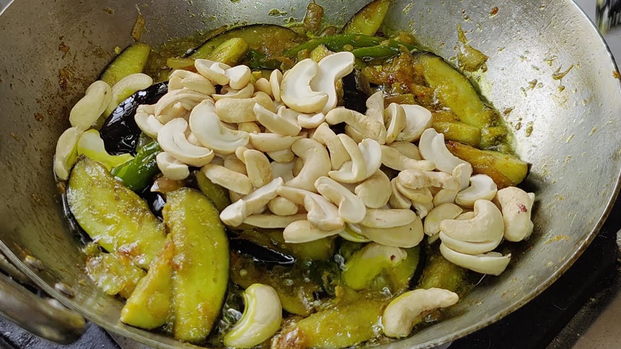 Vankaya jeedipappu curry || Brinjal and kaju curry || Cashewnuts and brinjal curry at home ||