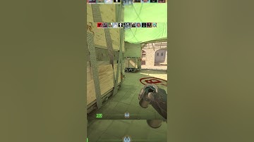 200 IQ SMOKE NINJA DEFUSE! 🧠💨 (CS2 Insane Play)