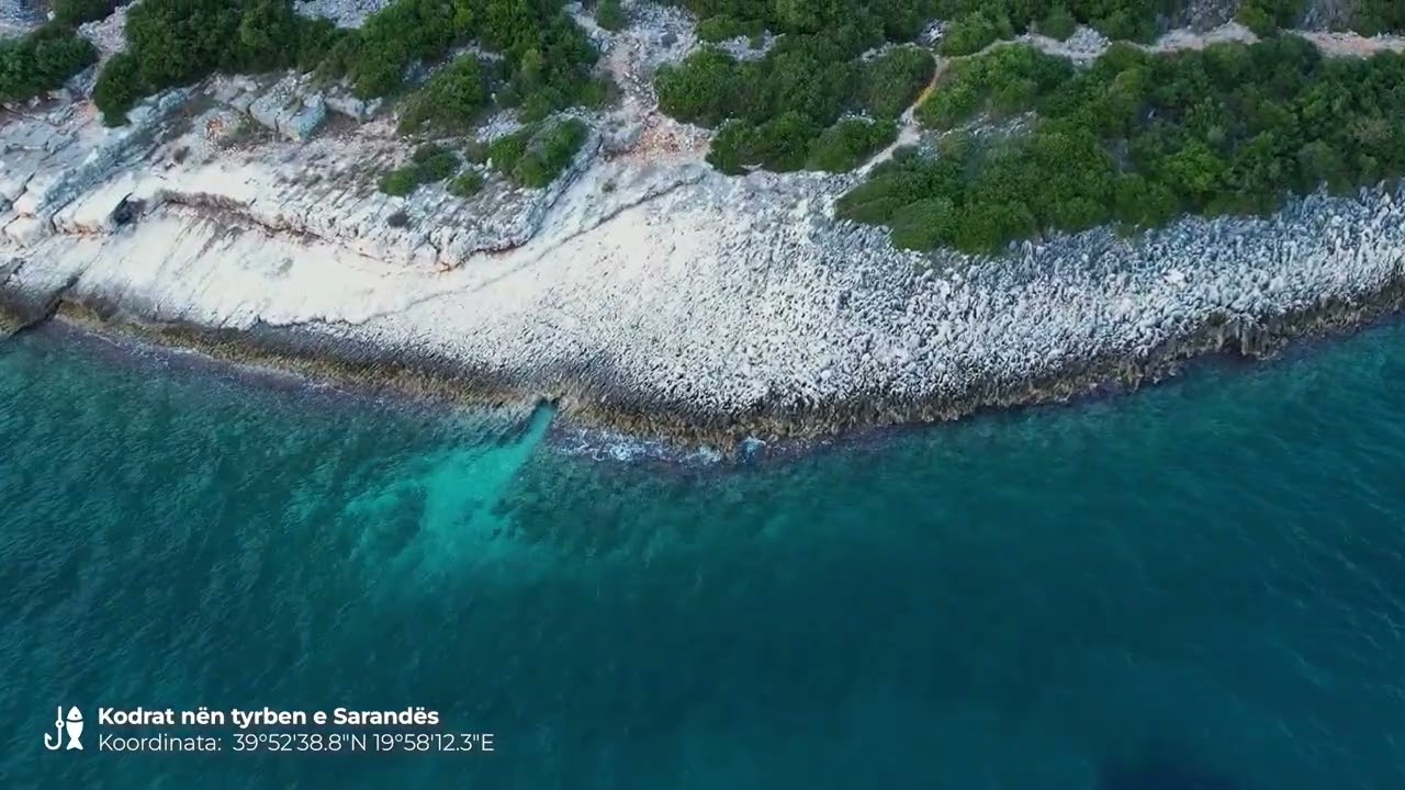 9. Kodrat nën teqen e Sarandës